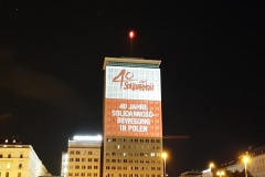 Napis na Wieżowcu Ringturm w Wiedniu